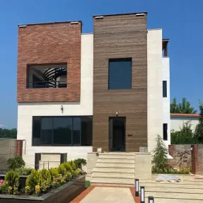خرید ویلا تریبلکس استخردار در چمستان نوساز