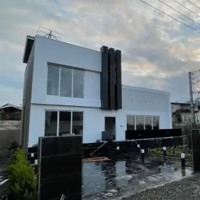 خرید ویلا تریبلکس شهرکی استخردار در چمستان نوساز