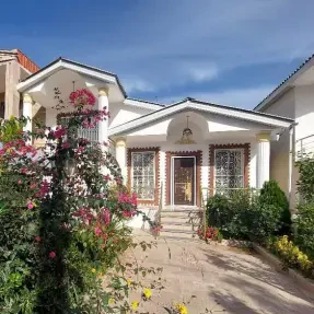 خرید ویلا نیم پیلوت شهرکی در چمستان
