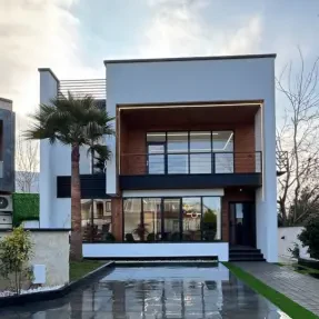 خرید ویلا تریبلکس استخردار در چمستان